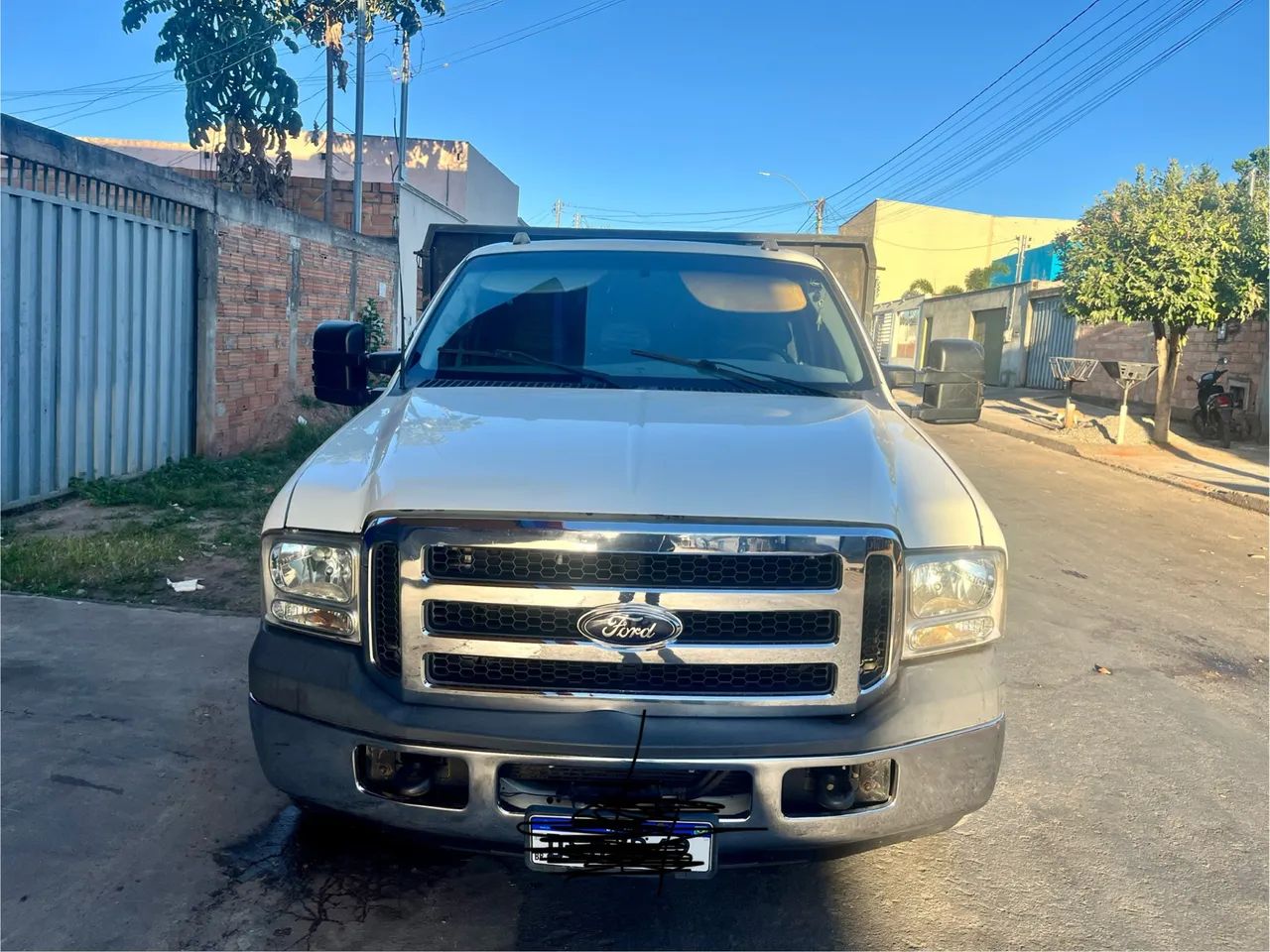Vendo f350 2005 cummis  - Foto 4
