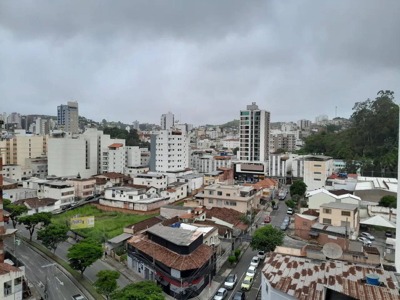 Mobiliado, com varanda e vaga para locação - Foto 3