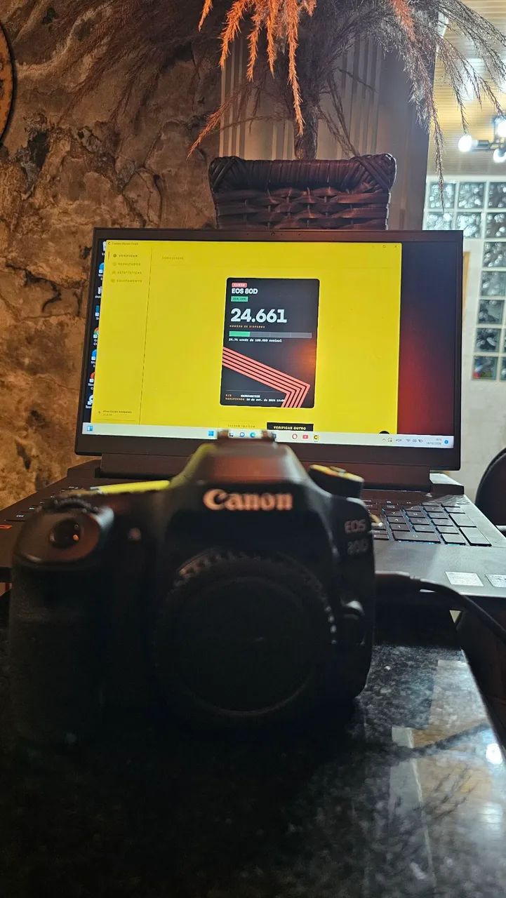 Câmera Canon EOS 80D com Flash Speedlite - Foto 5