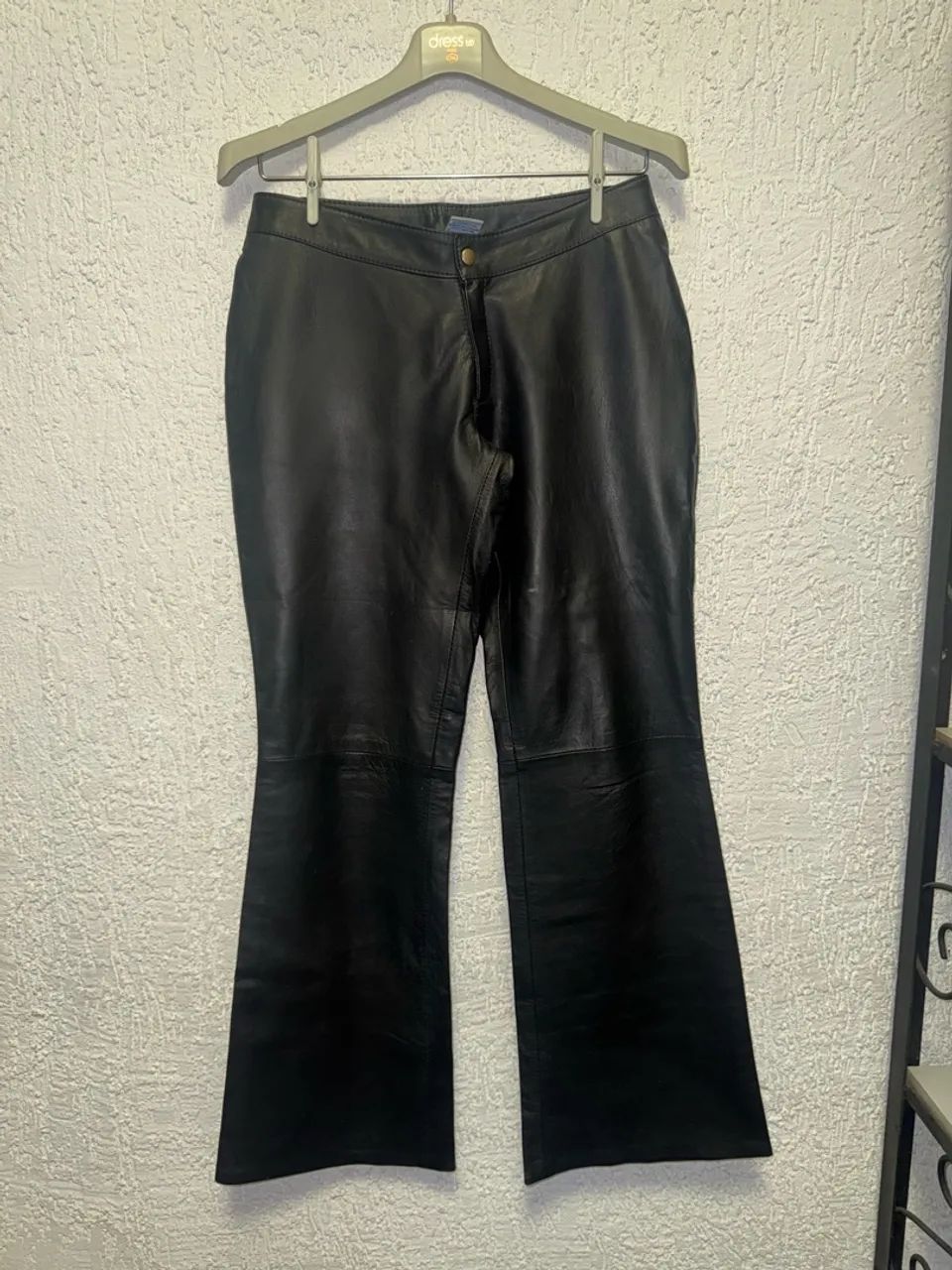Calça de couro preta Bethblue feminina