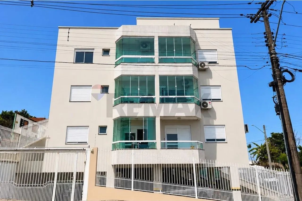 Apartamento Semi Mobiliado com Sacada e Churrasqueira - Foto 2