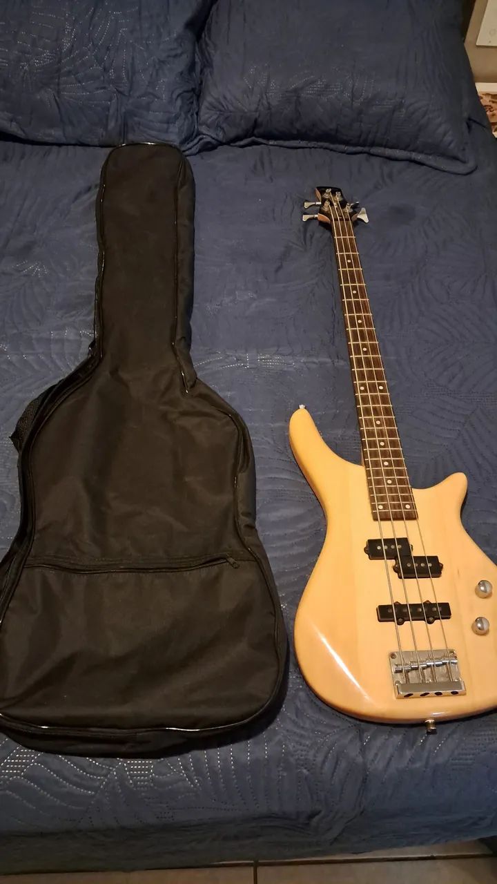 Contrabaixo Menphis TB440 + amplificador 