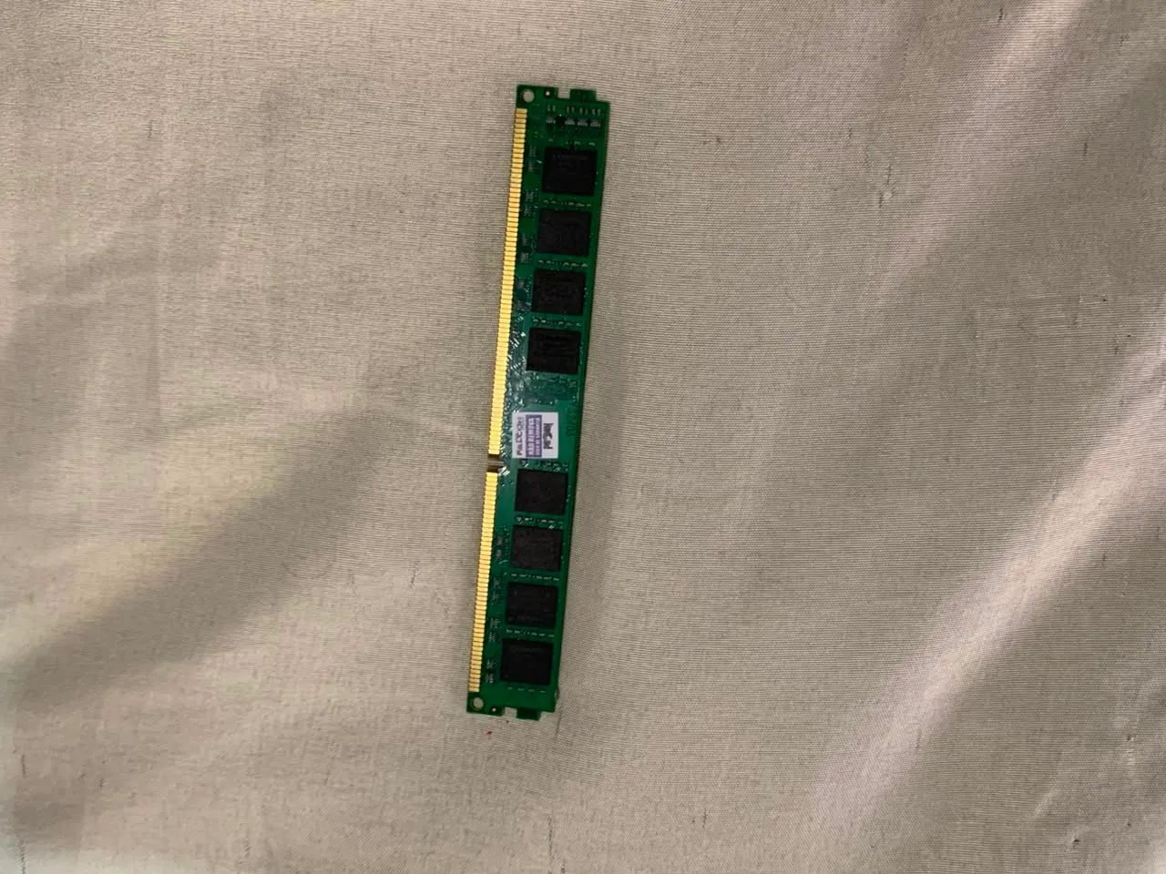 MEMORIA RAM 8GB EXCELENTE