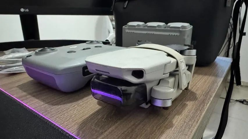 DJI Mini 2 Combo Fly More - Foto 2