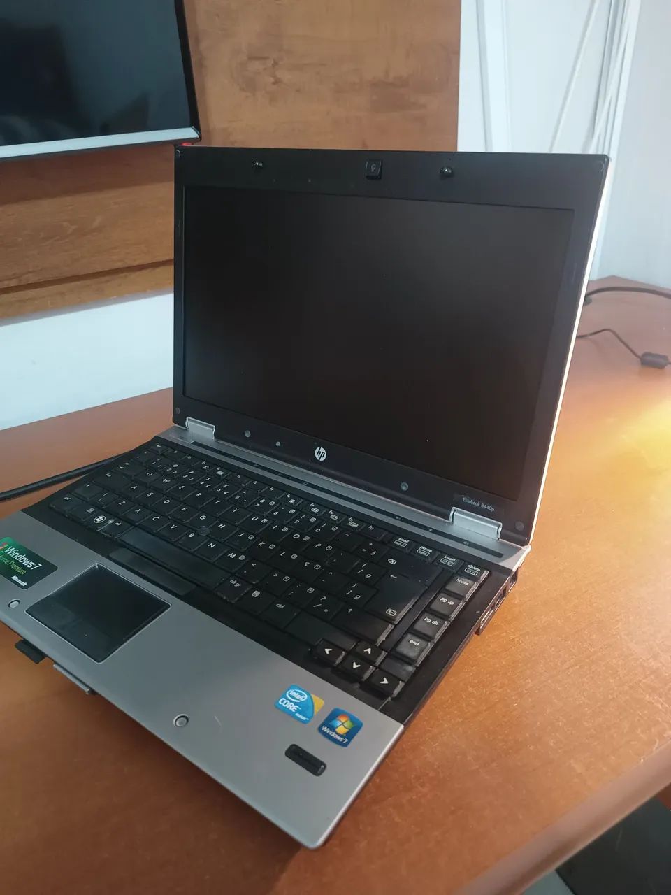 Elite book hp. Com defeito 