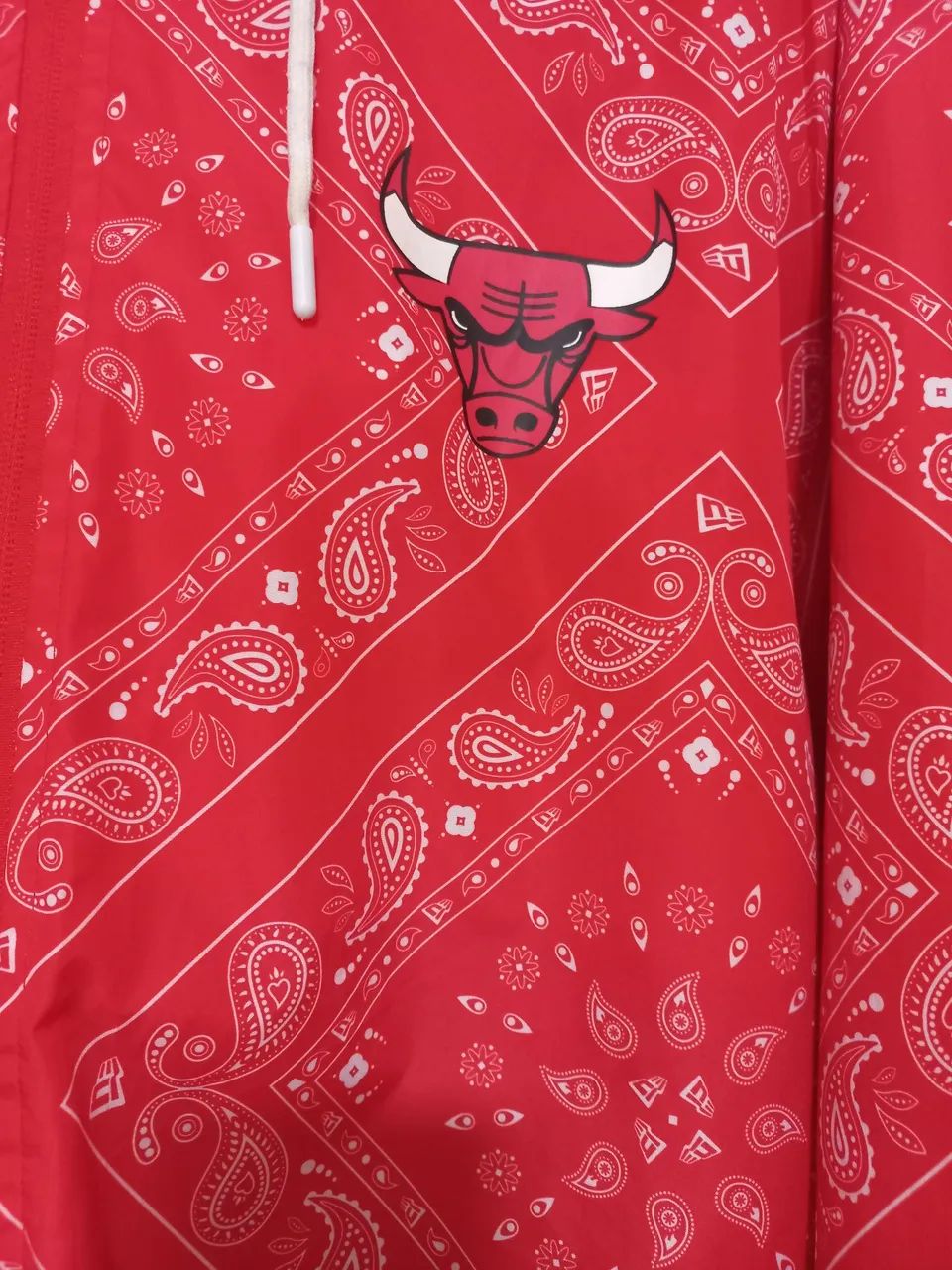 JAQUETA CORTA VENTO CHICAGO NBA - Foto 3
