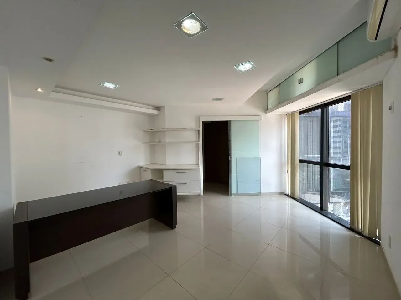 Excelente sala comercial no Edifício Cristal, no coração do Renascença - Foto 4