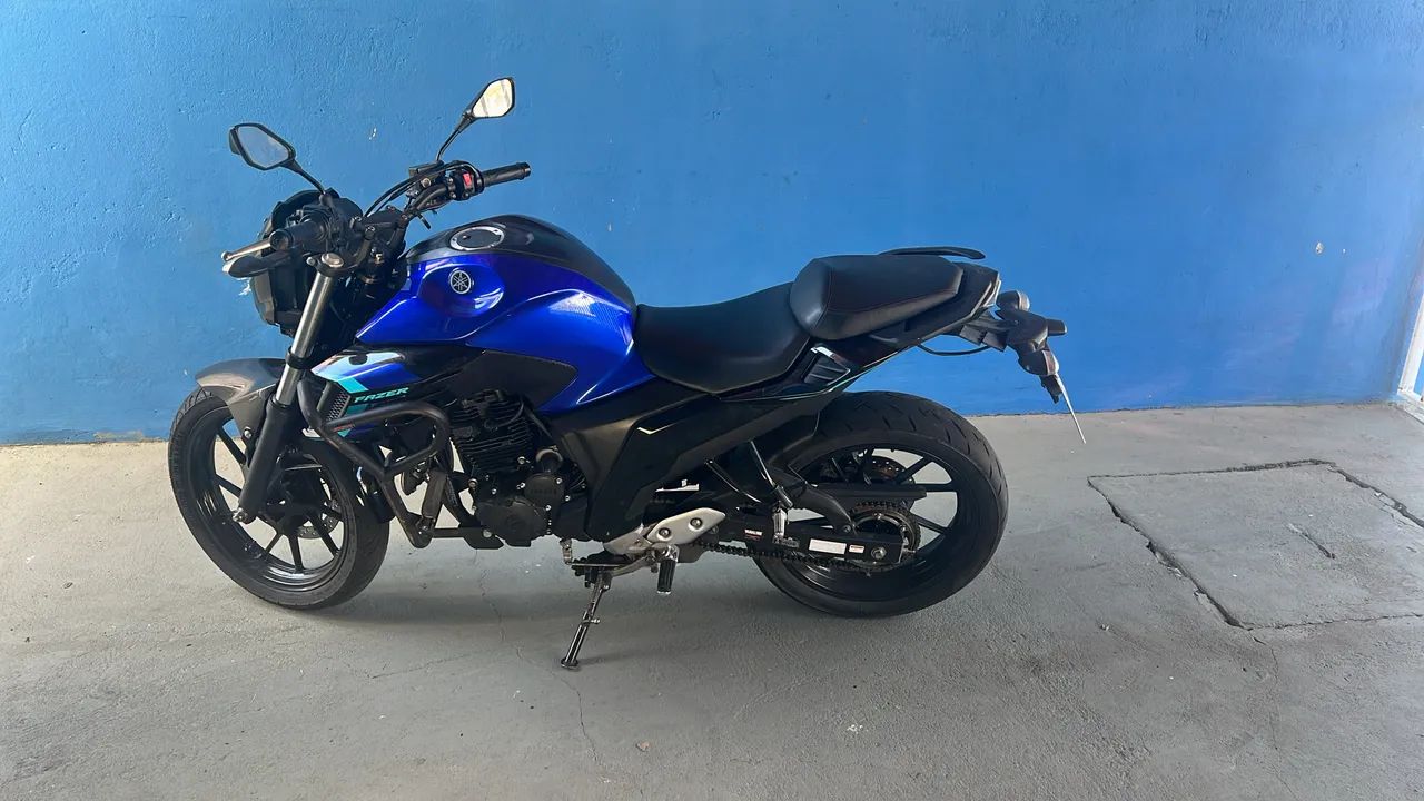 FZ25 2024