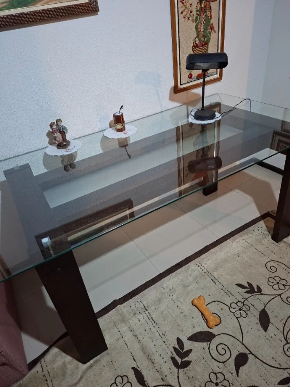 Mesa de jantar tampa de vidro.