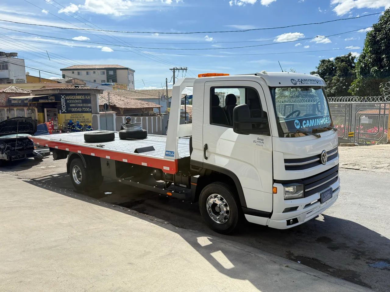 Vw 11180 prime estado de zero com plataforma nova sem uso  - Foto 2