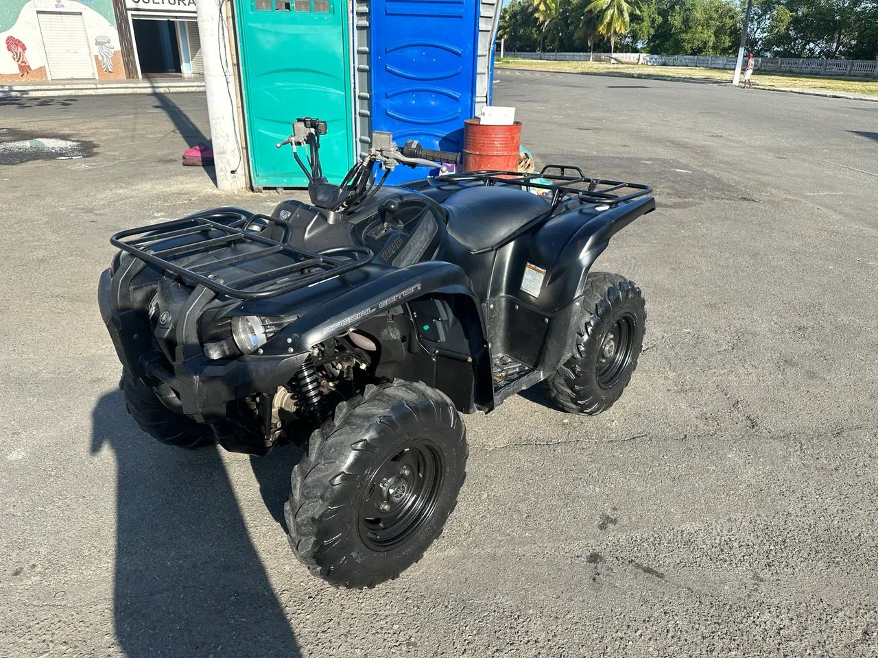 Quadriciclo Yamaha Grizzly 700 4x4 automático  - Foto 5