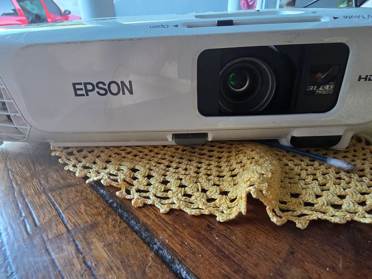 Projetor Epson Powerlite X24+ 3500lm Wi-fi Branco Branco 127/220v - Foto 3