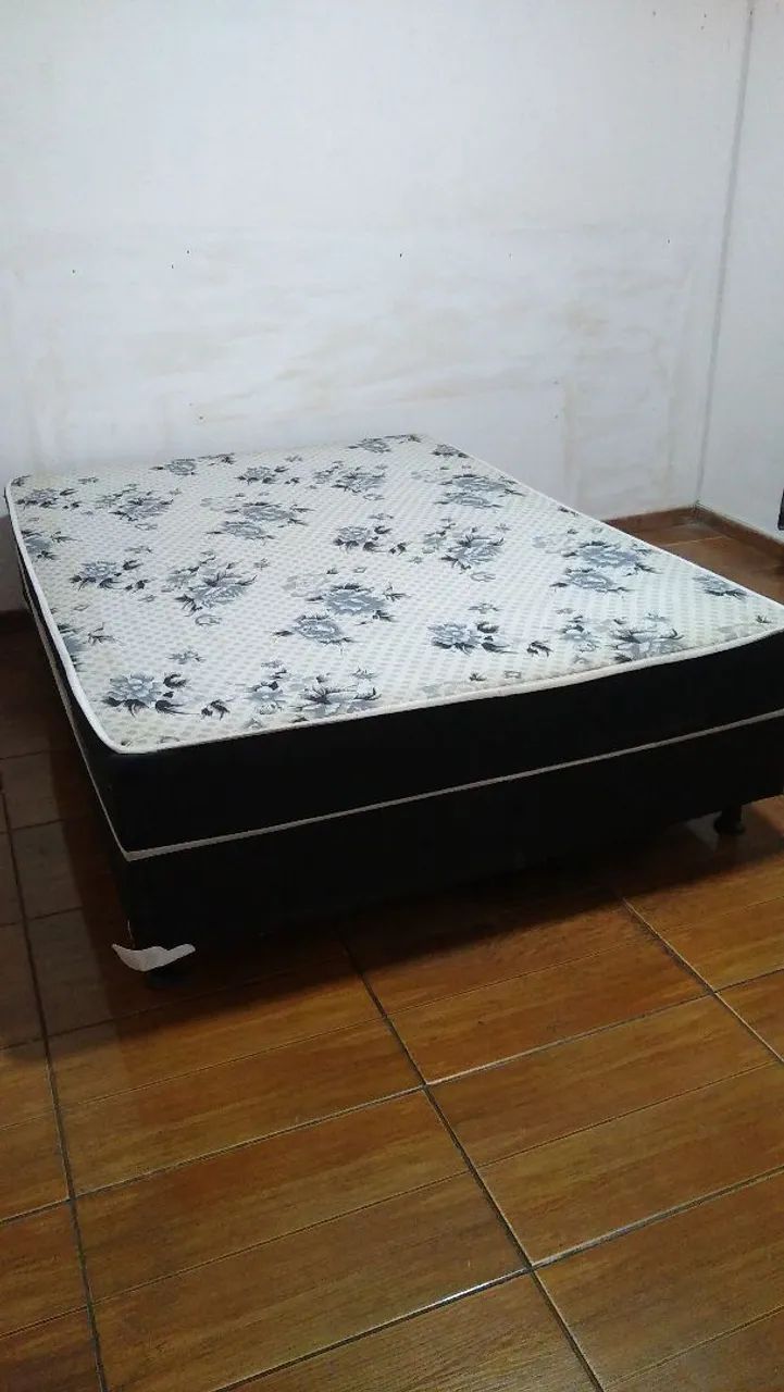 Cama Box casal colchão fino