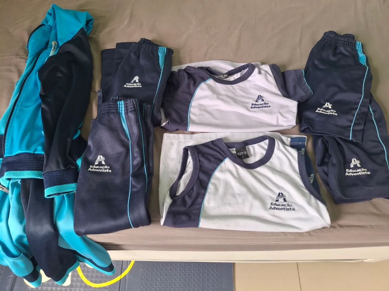 Kit uniforme colegio adventista 