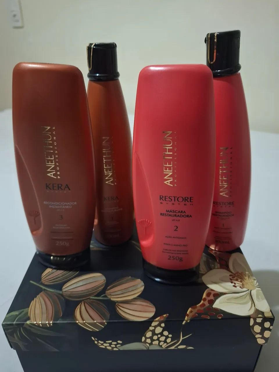 Kit Aneethun - 2 Shampoos e 2 Condicionadores.