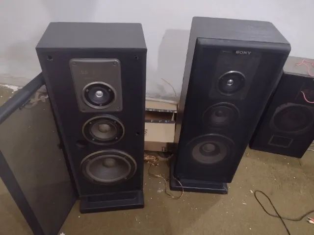 Par de caixa sony SS B 3900 em bom estado, funcionando perfeito