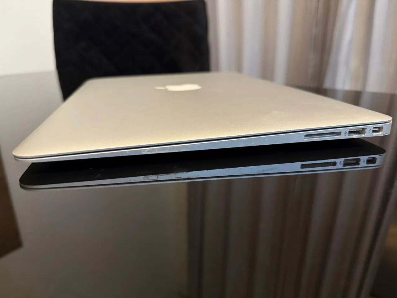 MacBook Air 13?3 (2015) i5/8GB RAM / 256GB (seminovo) Excelente