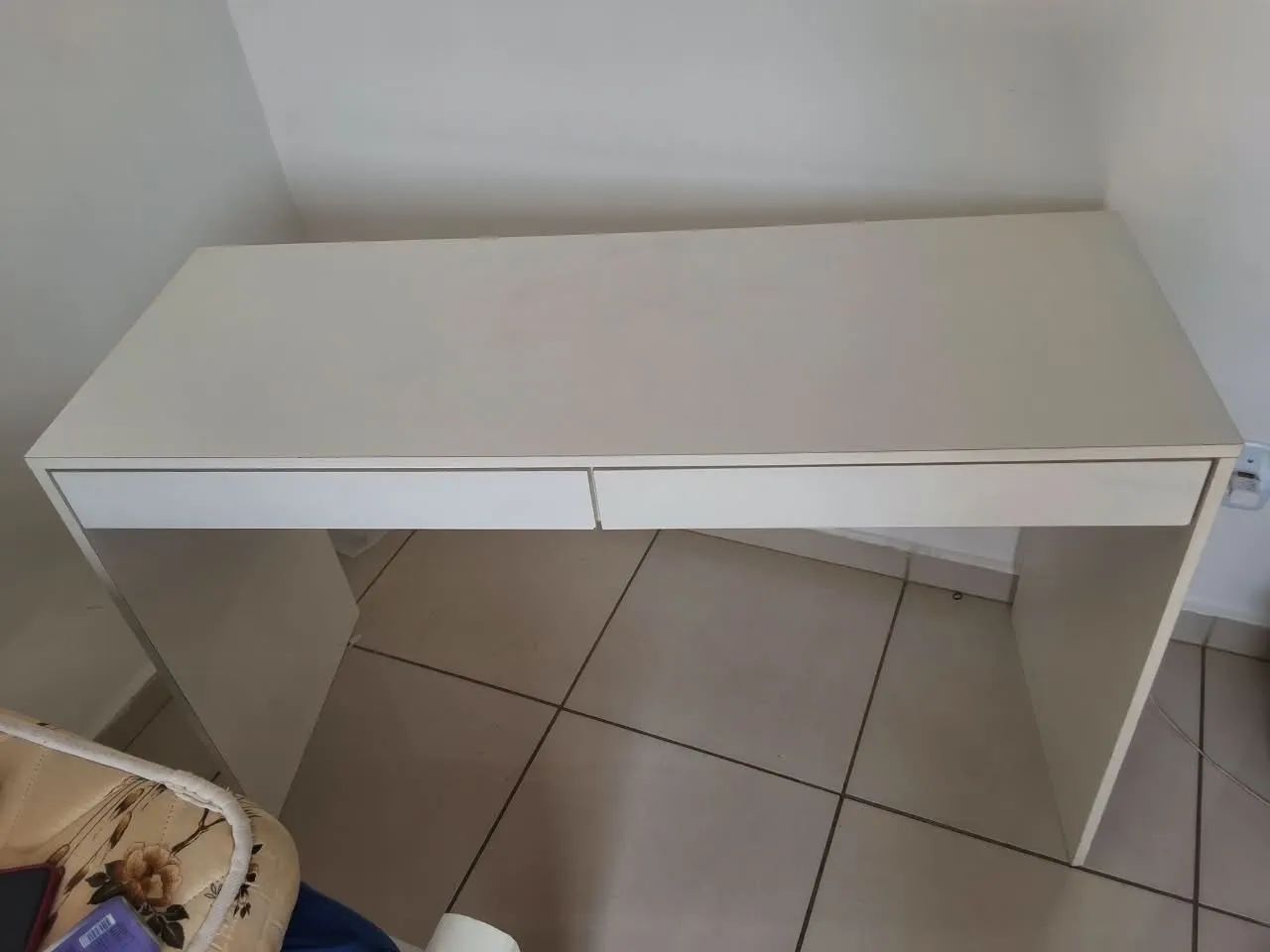 Escrivaninha duas gavetas  - Foto 4