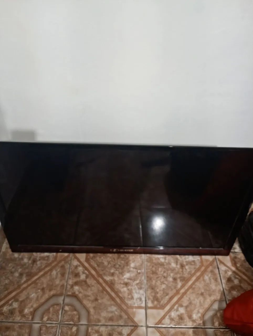Tv só acende led azul - Foto 2