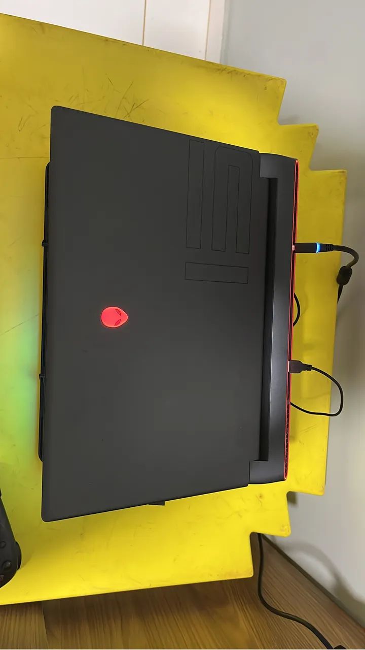 Notebook Gamer AlienWare  - Foto 3