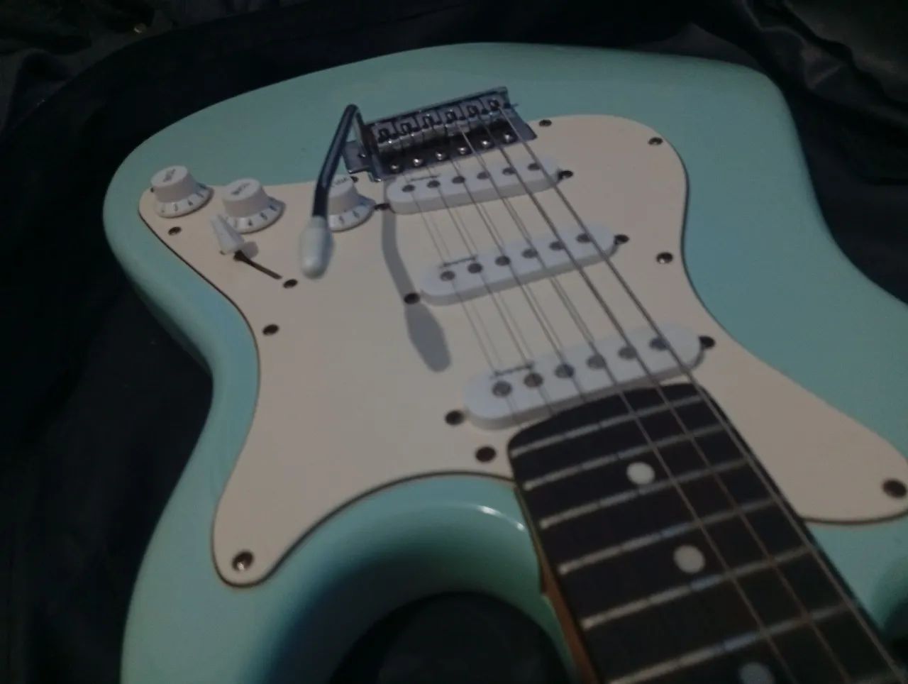 Guitarra Strinberg modelo Stratocaster STS100 na cor Surf Green