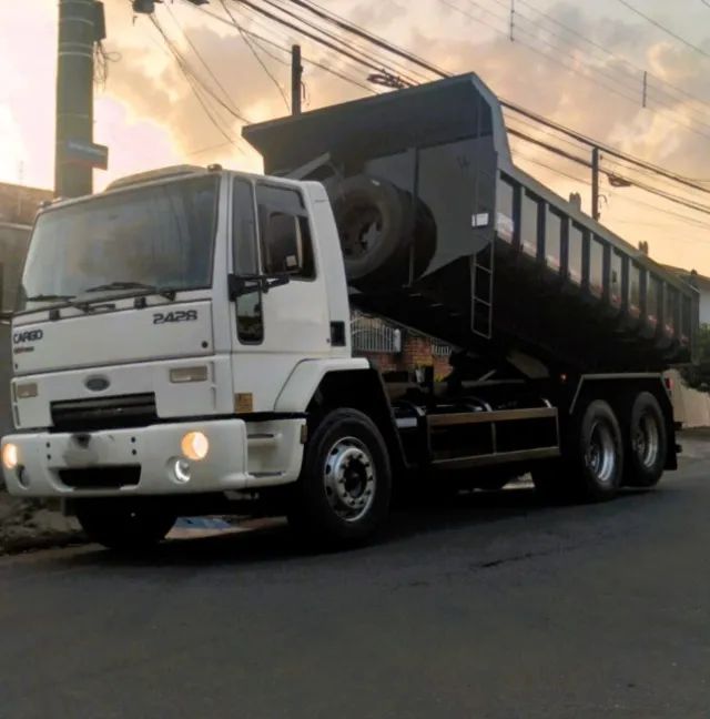 Ford cargo 2428 6x2 2011 caçamba  - Foto 3
