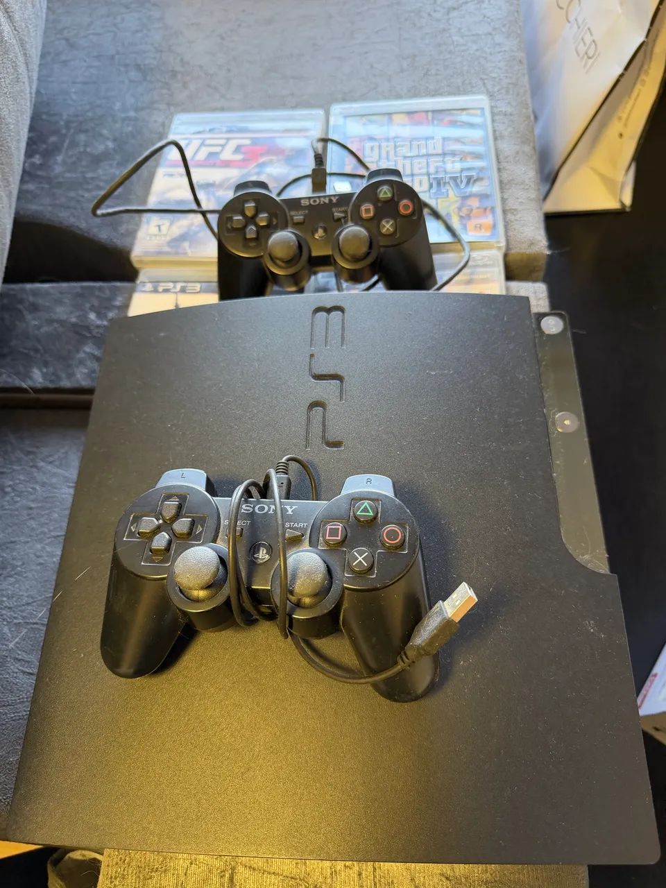 PlayStation 3 + 6 jogos - Consoles de Vídeo Game - Mercês
