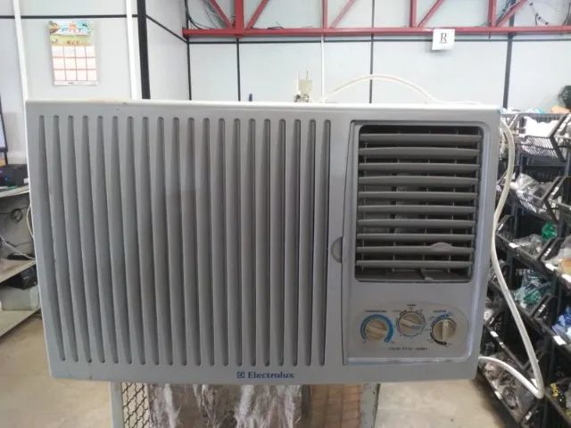 Ar Condicionado Janela Electrolux Cinza 220v (leia a Descrição)