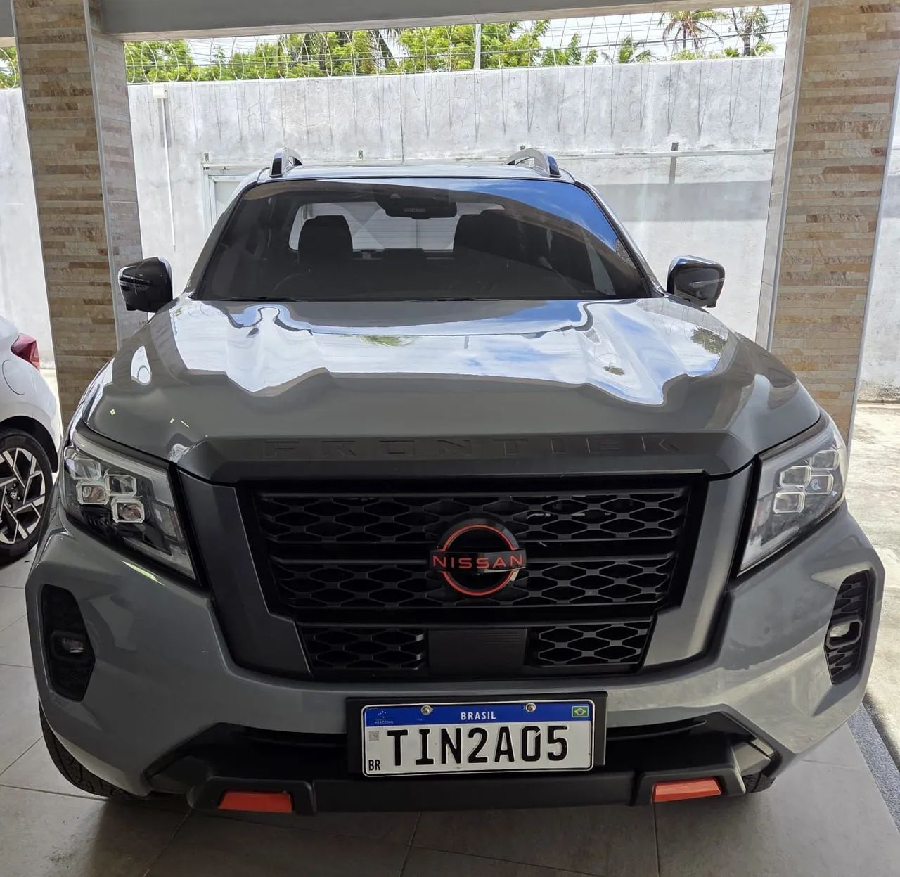 Nissan Frontier PRO4X CD 4X4 2.3 BI-TB DIE. AUT 2025