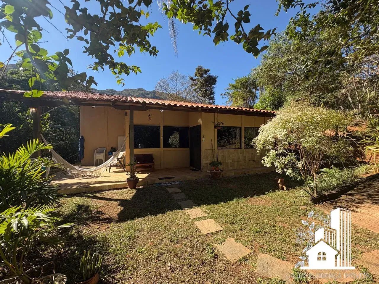 Imóvel para venda possui 80 metros quadrados com 3 quartos