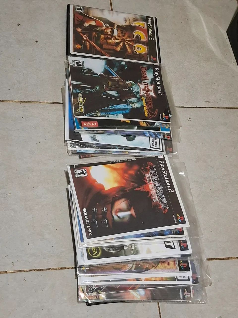 Lote de livros, gibis, jogos e cds - Foto 2