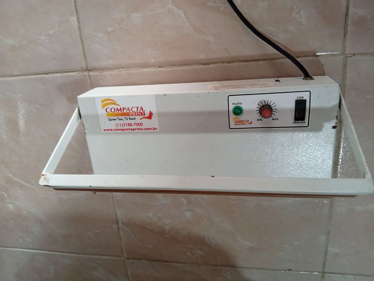 Máquina de fraldas + seladora + insumos  - Foto 3
