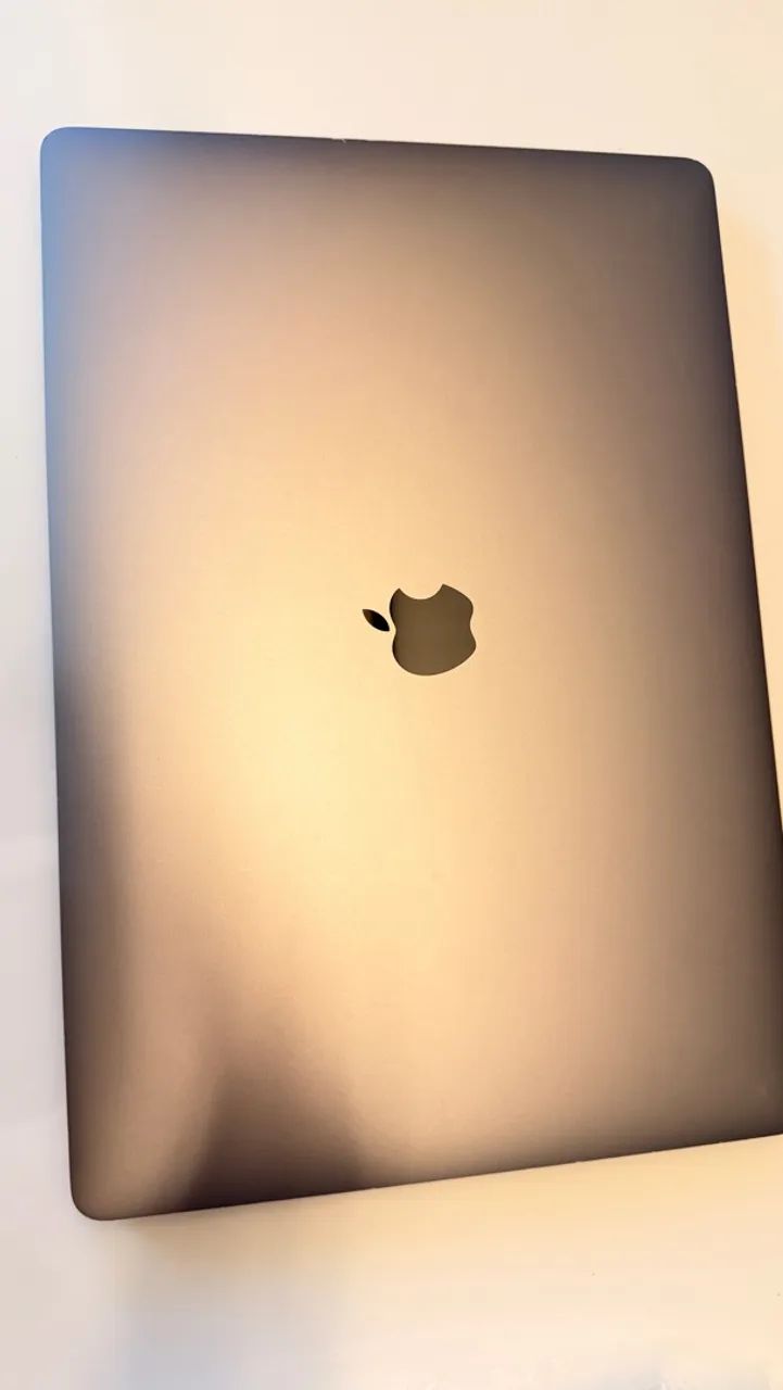 Macbook Pro 2019 i9| 64GB RAM| 512 SSD