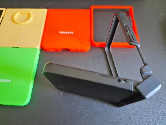 Capa Samsung Z Flip 7 - Foto 3