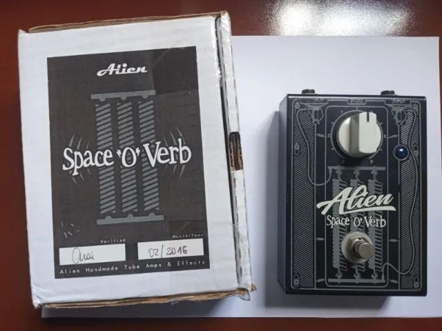 PEDAL ALIEN SPACE O VERB