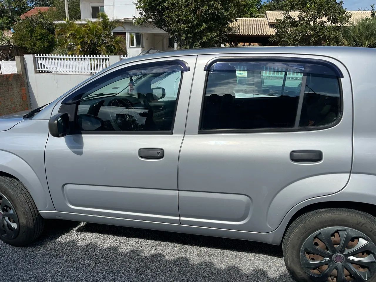 Fiat Uno Attractive 1.0 EVO Fire Flex 8V 5P 2016