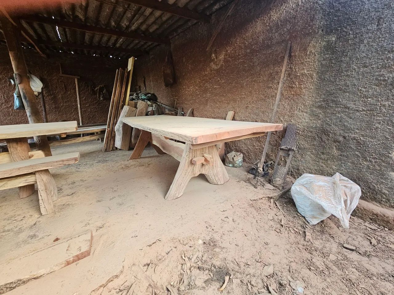 Mesa rústica 