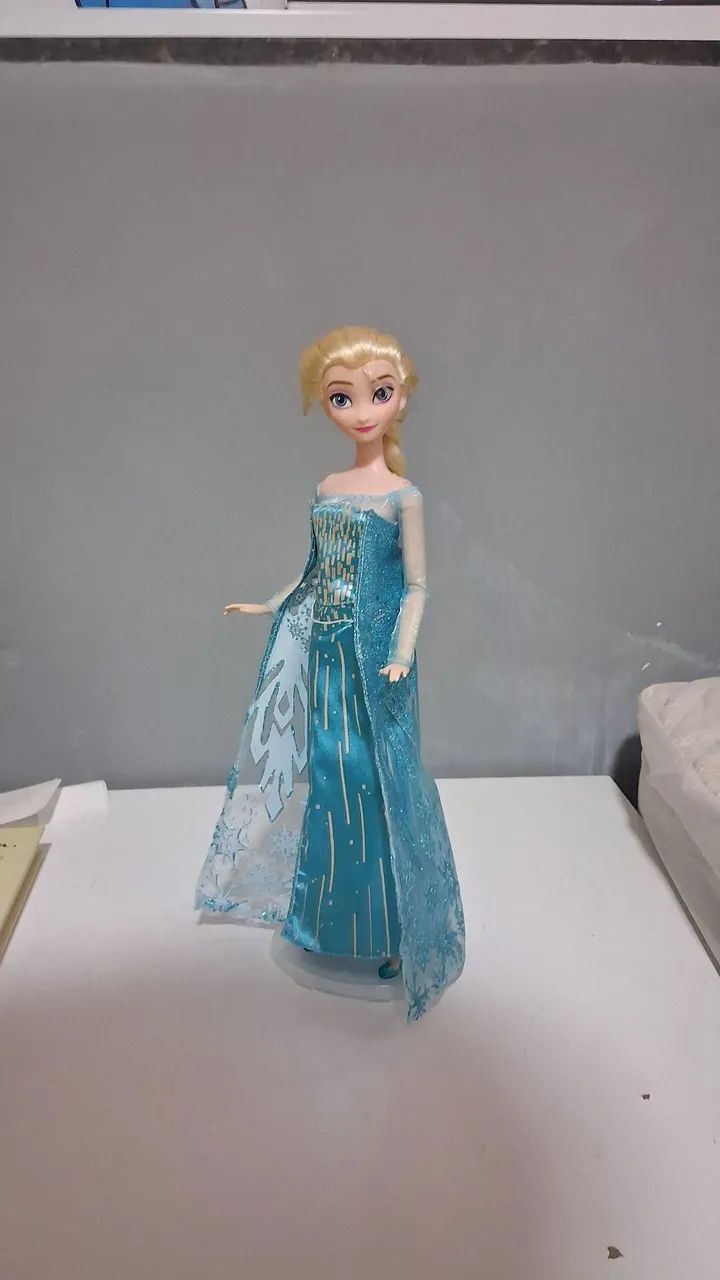 Boneca Elsa Frozen Disney Store 