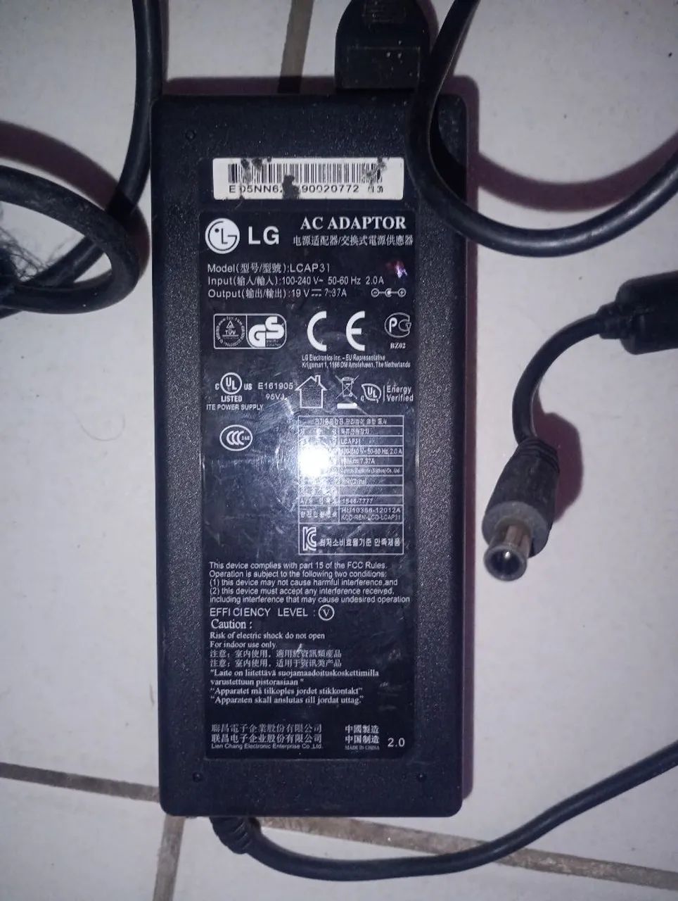 Fonte LG ac adaptar  19v.  