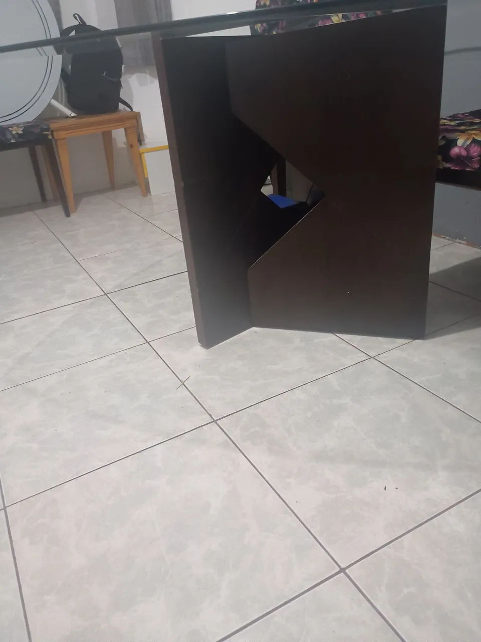 Mesa triangular - 6 lugares  - Foto 4