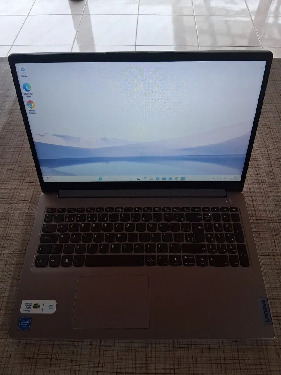VENDO NOTEBOOK 