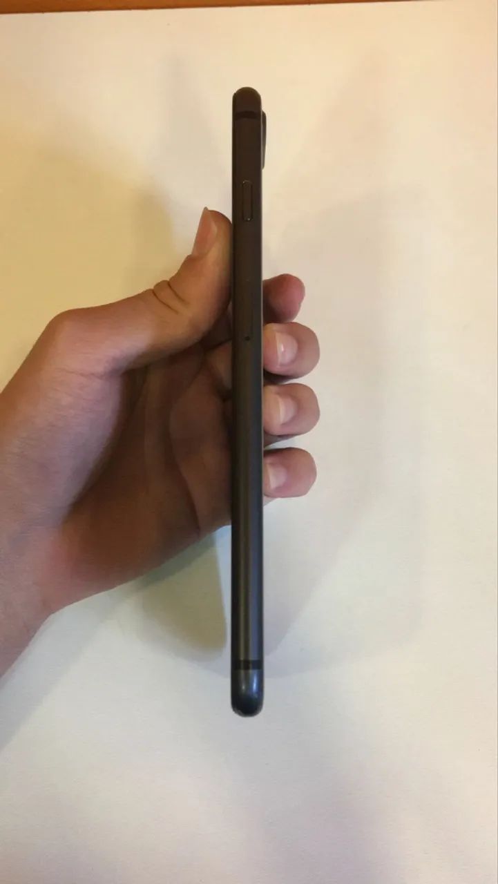 iPhone 8 PLUS de 64 GB Excelente - Troco Parcelo 18X Loja Centro