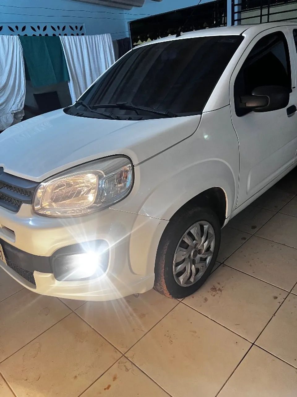 Fiat Uno Attractive 1.0 Flex 6V 5P 2017 - Foto 2