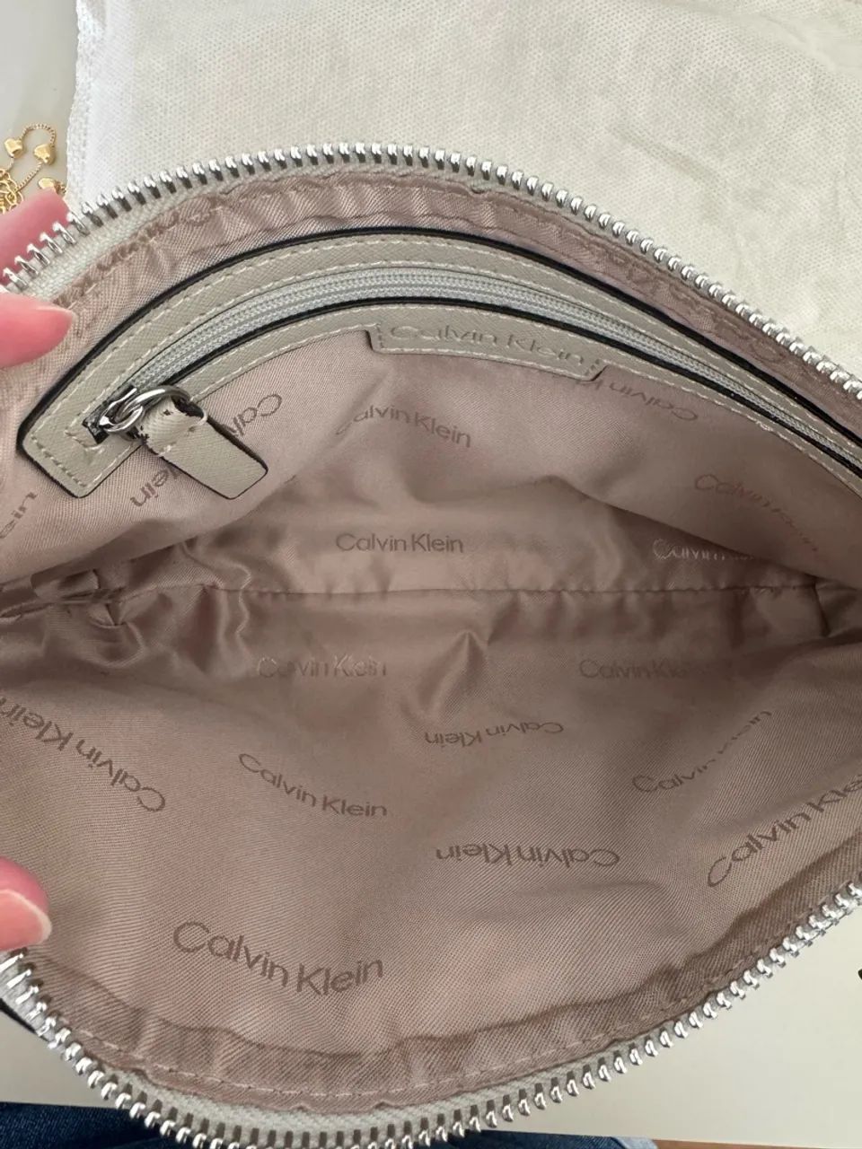 Bolsa Calvin Klein - Foto 5