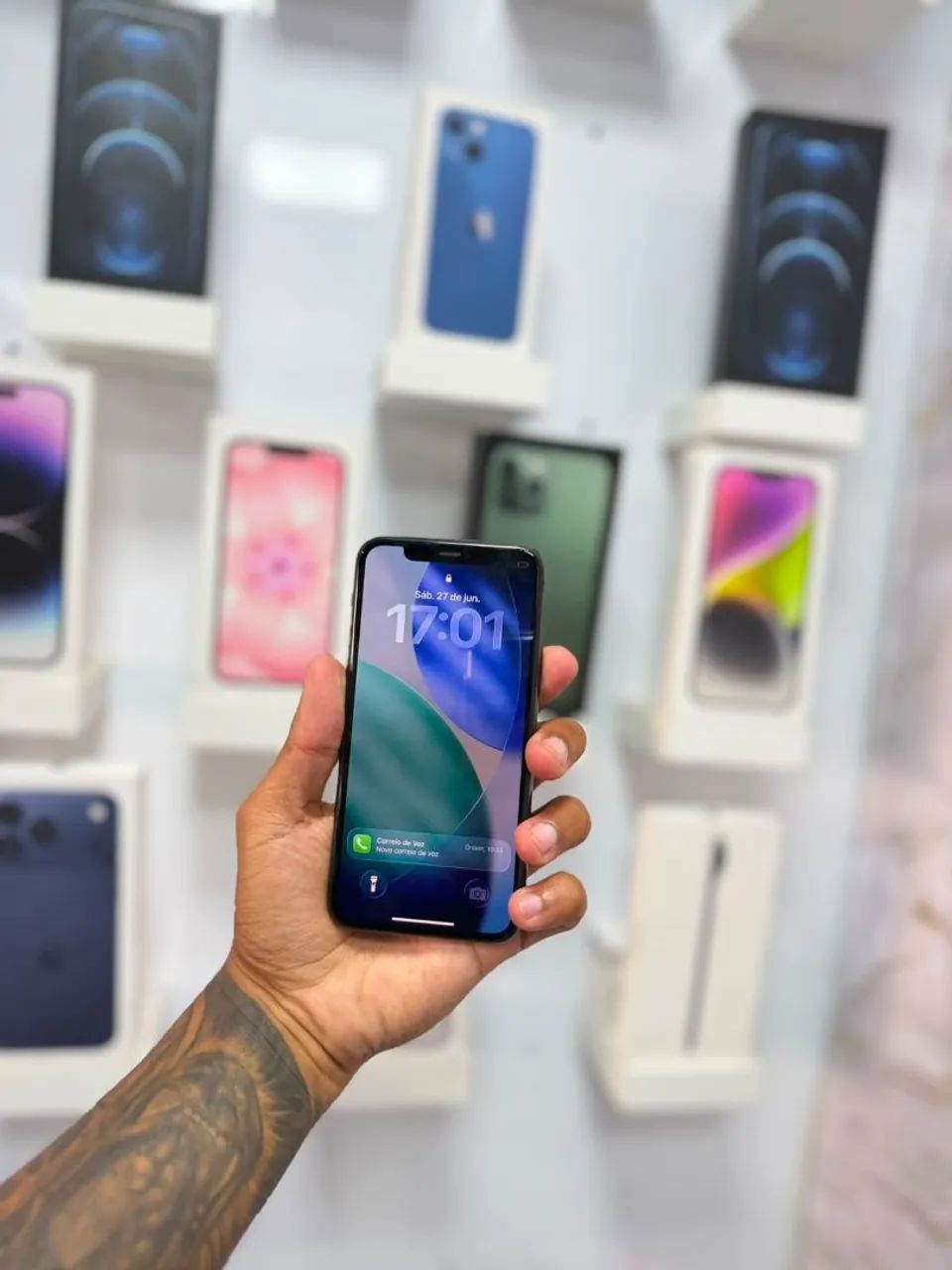IPHONE 11 PRO 256GB<br>R$ 1.599<br>PROMOÇÃO - Foto 5