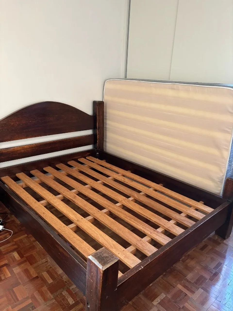 Móveis rusticos 3 móveis(comoda, cama casal com estrado e mesa cabeceira) - Foto 4
