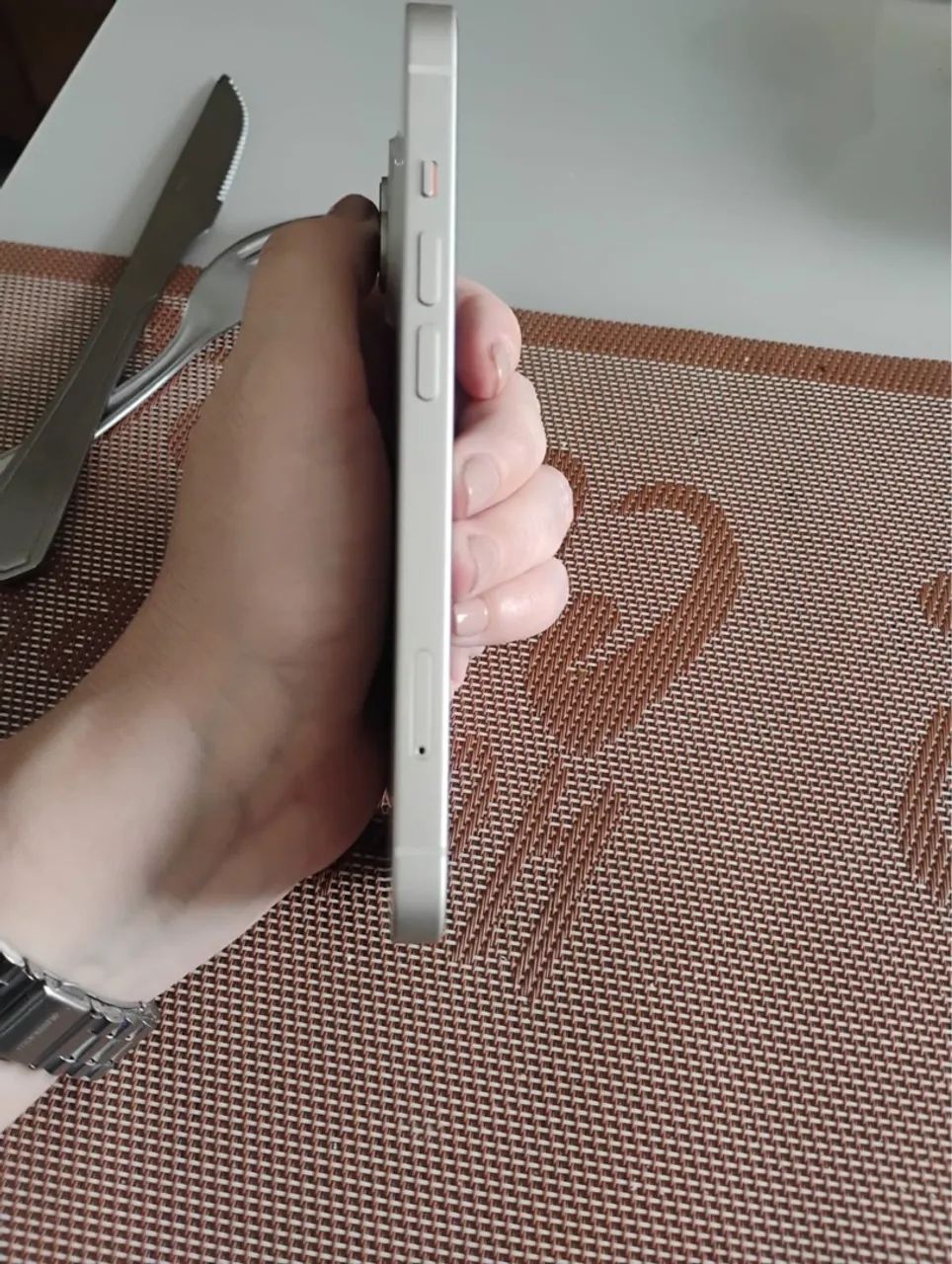 iPhone 14 - 128gb - branco - Foto 4