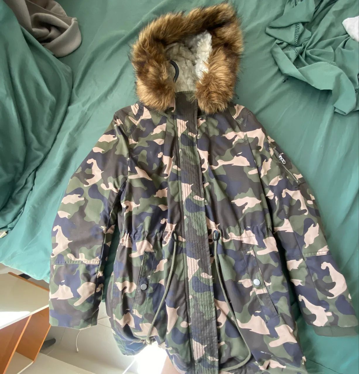 Casaco Longo de Frio com Capuz - Foto 3