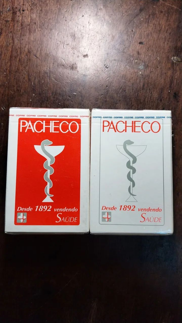 Kit contendo 2 baralhos Copag modelo Pacheco 