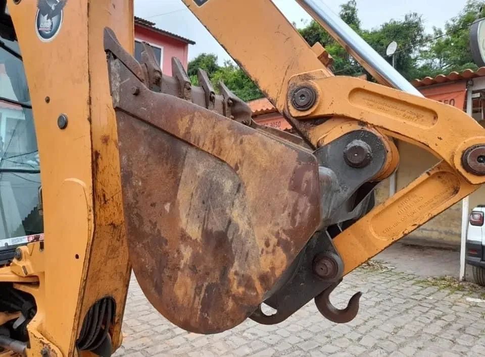 Retroescavadeira Case 580n 2013 - Foto 6